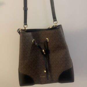 Michael Kors Black and Brown Shoulder bucket Bag